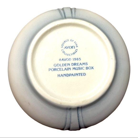 𝅺AVON vintage music box, released for Mother’s Day 1985, petite, nostalgic - Picture 7 of 7